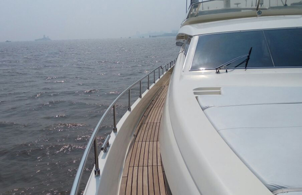 Ferretti 880 Yacht Mumbai